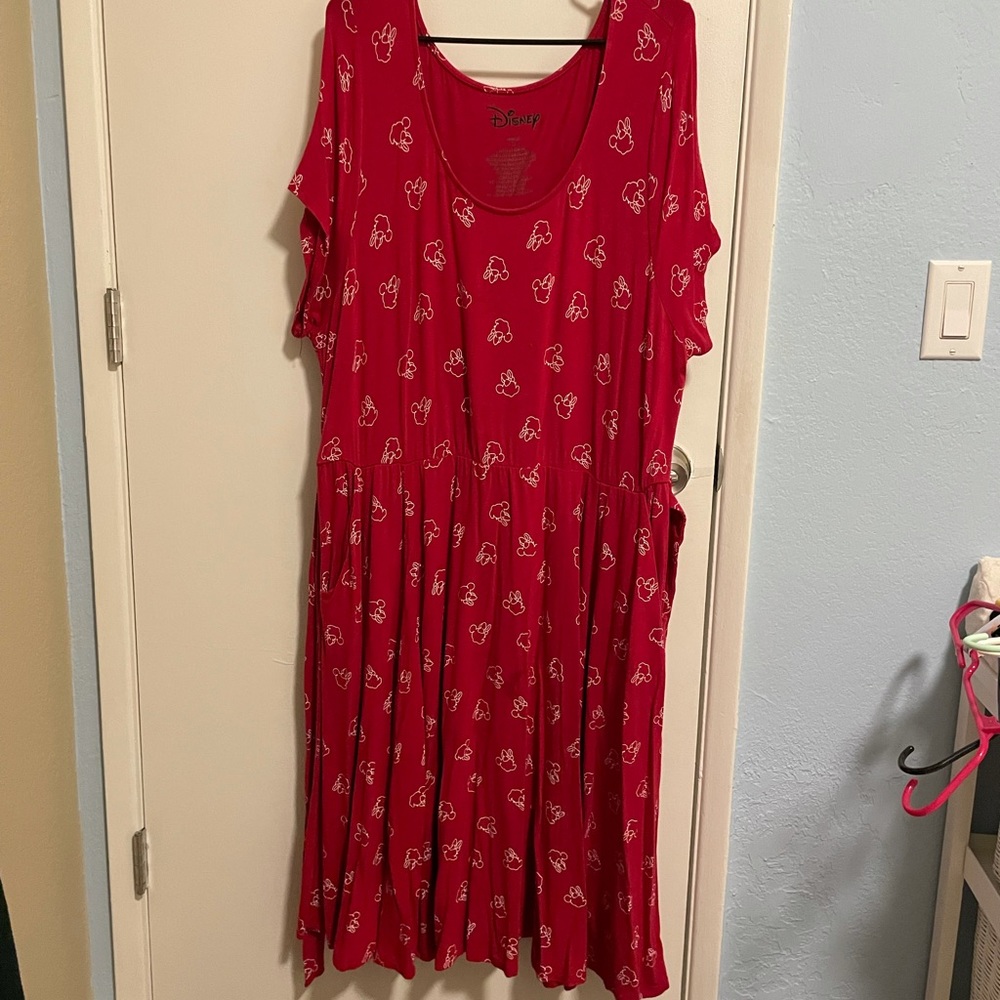 Torrid 3 Minnie Mouse midi dress